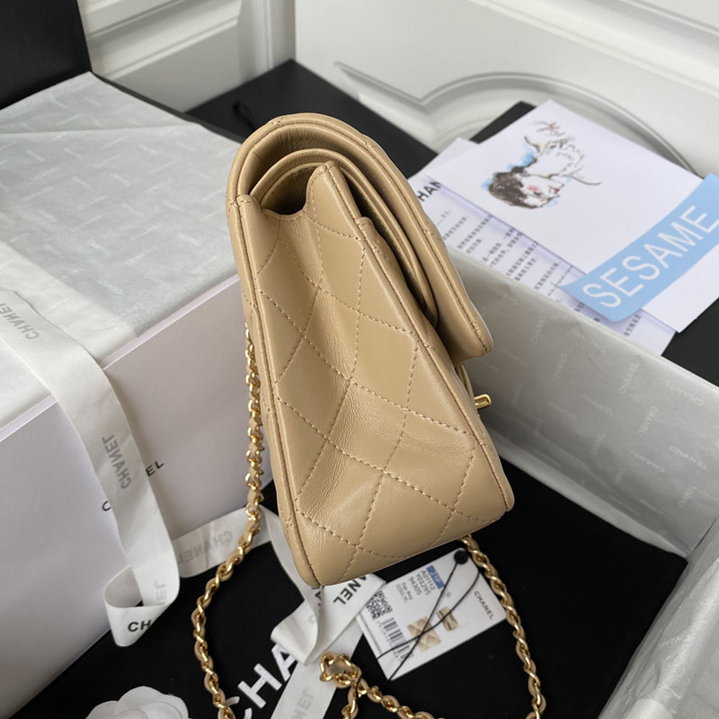 最高級シャネルスーパーコピー シャネルバッグコピー クラシック ハンドバッグ マトラッセ25 定価 ベージュ A01112 ラムスキン ゴールド金具 2410846 - 画像 (6)