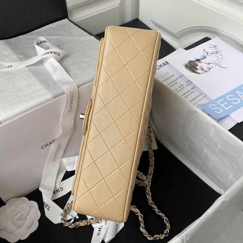最高級シャネルスーパーコピー シャネルバッグコピー クラシック ハンドバッグ マトラッセ25 定価 ベージュ A01112 ラムスキン シルバー金具 2410847 - 画像 (5)