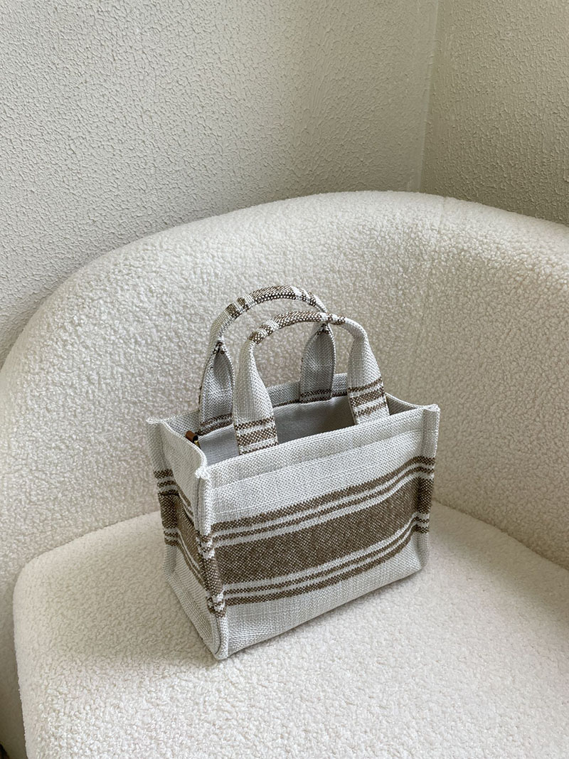 N品 セリーヌ バッグ 人気 ランキング CELINE ミニトートバッグ キャンバス ブランド 2411857 ホワイト ゴールド金具 - 画像 (4)