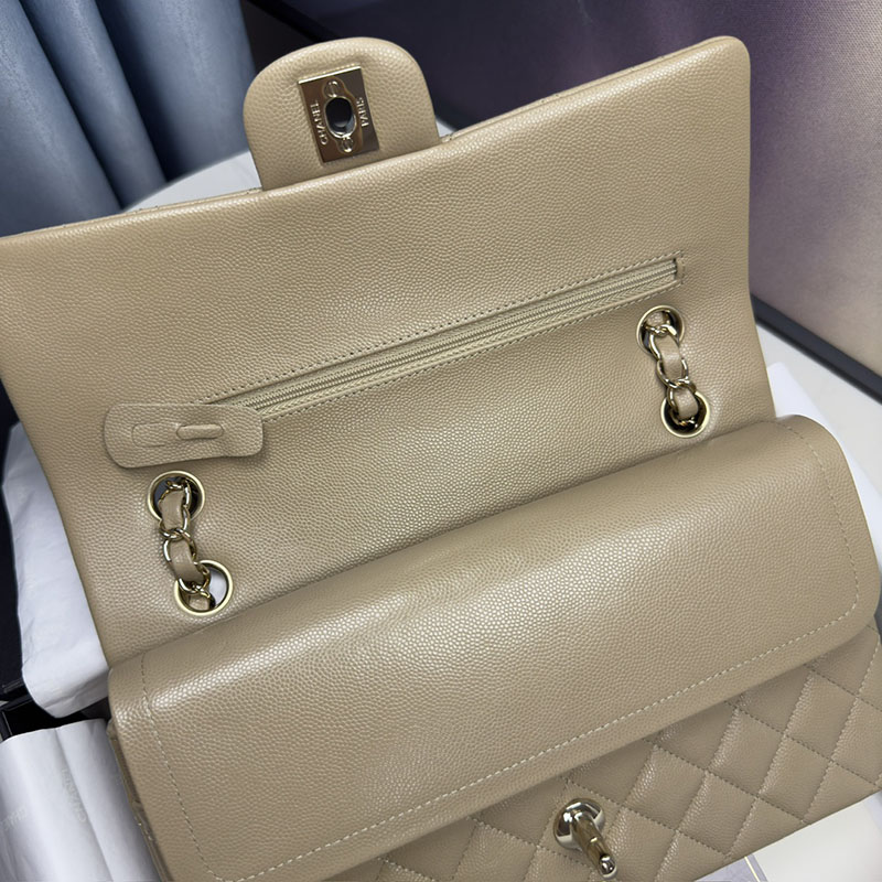 最高級シャネルスーパーコピー シャネルバッグコピー クラシックハンドバッグ マトラッセ25 定価 ベージュ A01112 キャビアスキン シャンパンゴールド金具 2410866 - 画像 (4)