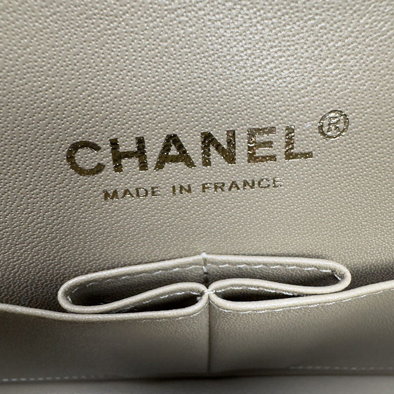 最高級シャネルスーパーコピー シャネルバッグコピー クラシックハンドバッグ マトラッセ25 定価 ベージュ A01112 キャビアスキン シャンパンゴールド金具 2410866 - 画像 (2)