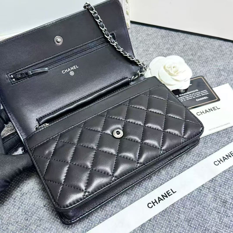 最高級シャネルスーパーコピー シャネルバッグコピー ボーイシャネル20 スモール バッグ 定価 黒 (ブラック) A67085 ラムスキン シルバー金具 2410895 - 画像 (3)