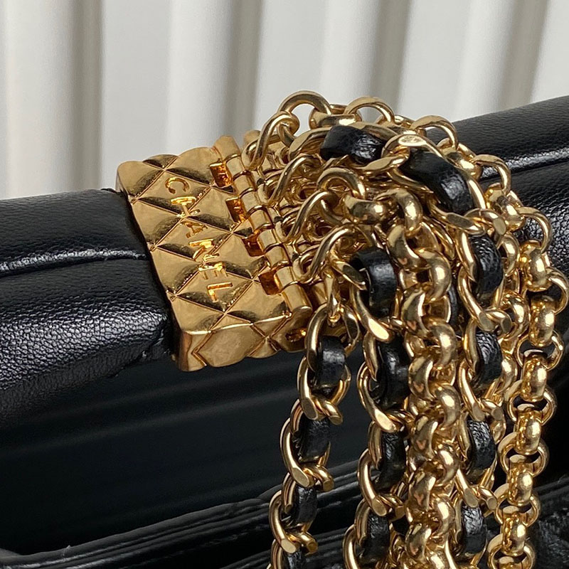 最高級シャネルスーパーコピー シャネルバッグコピー chanel 24Aディナーバッグhoboフリンジチェーン 黒 (ブラック) AS4966 カーフスキン ゴールド金具 2410903 - 画像 (8)