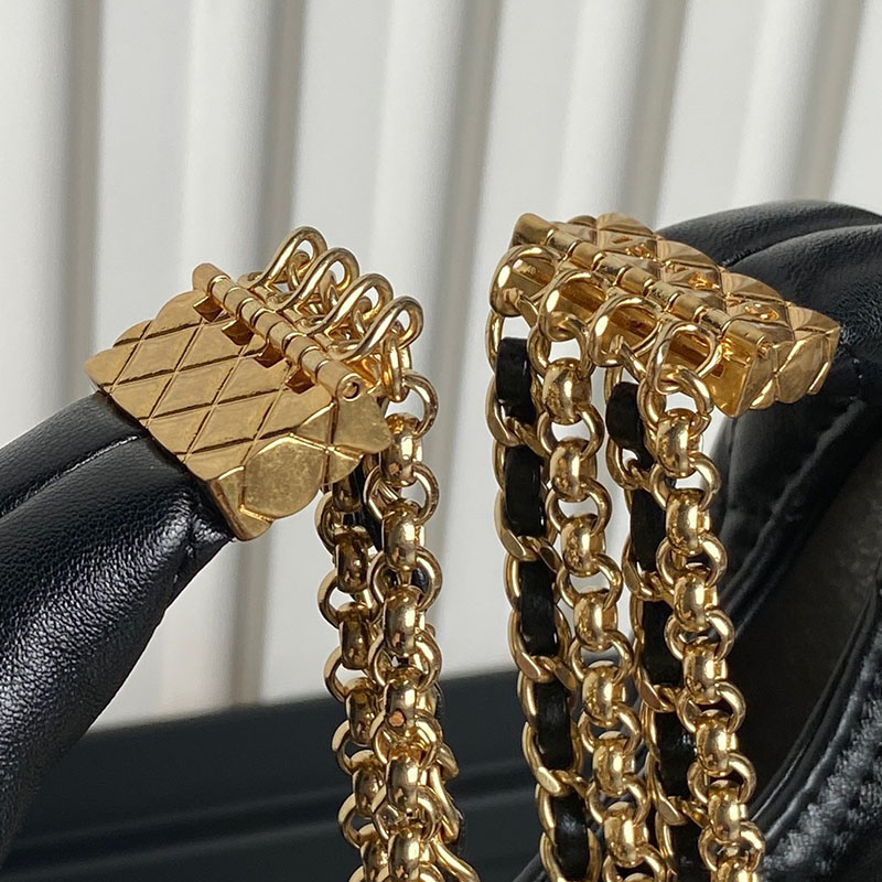 最高級シャネルスーパーコピー シャネルバッグコピー chanel 24Aディナーバッグhoboフリンジチェーン 黒 (ブラック) AS4966 カーフスキン ゴールド金具 2410903 - 画像 (6)