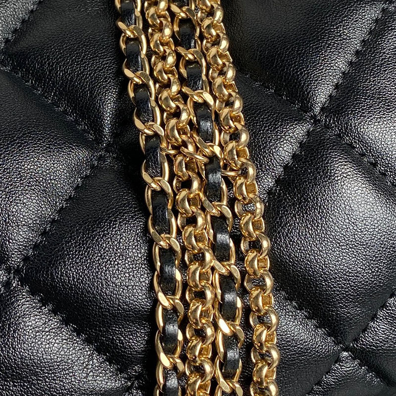 最高級シャネルスーパーコピー シャネルバッグコピー chanel 24Aディナーバッグhoboフリンジチェーン 黒 (ブラック) AS4966 カーフスキン ゴールド金具 2410903 - 画像 (4)