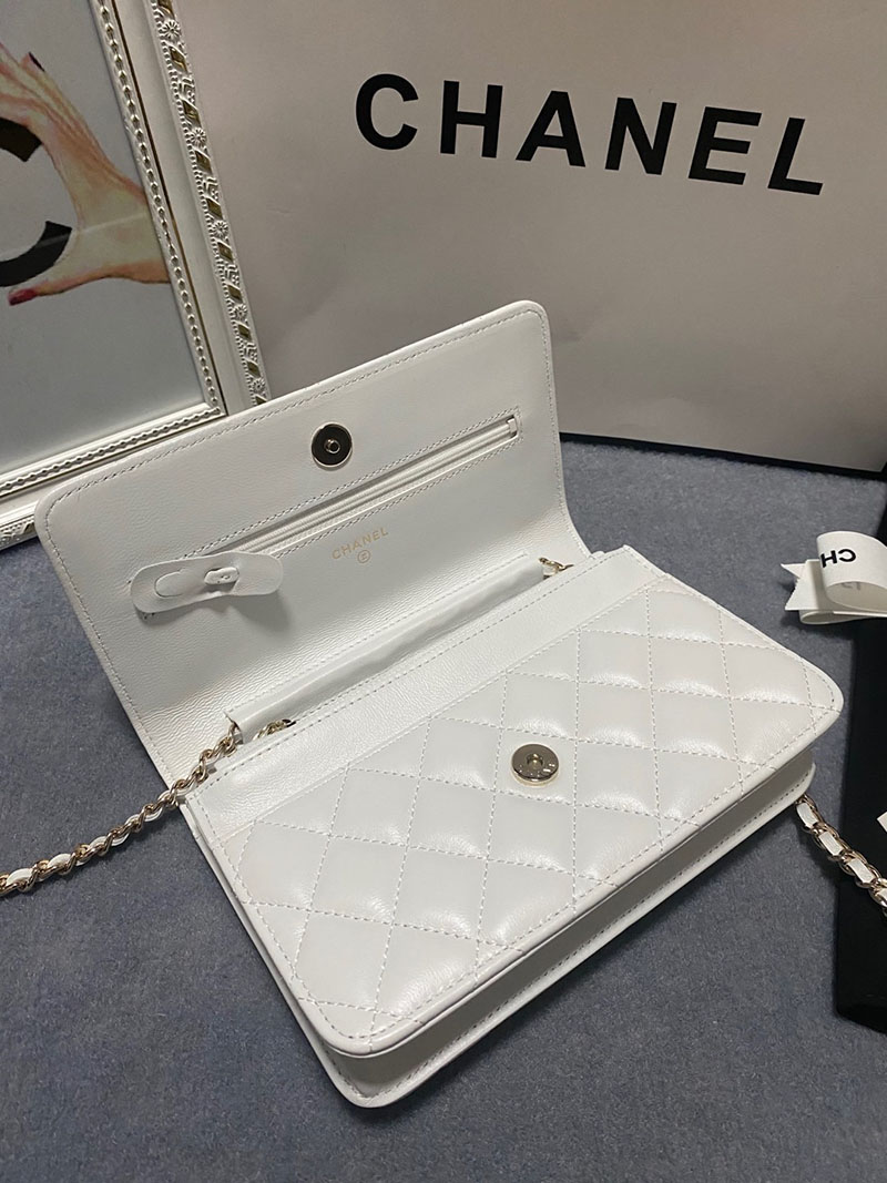 最高級シャネルスーパーコピー シャネルバッグコピー シャネル チェーンウォレット 定価 使い勝手 白 (ホワイト) AP3479 カーフスキン ゴールド金具 2410911 - 画像 (4)
