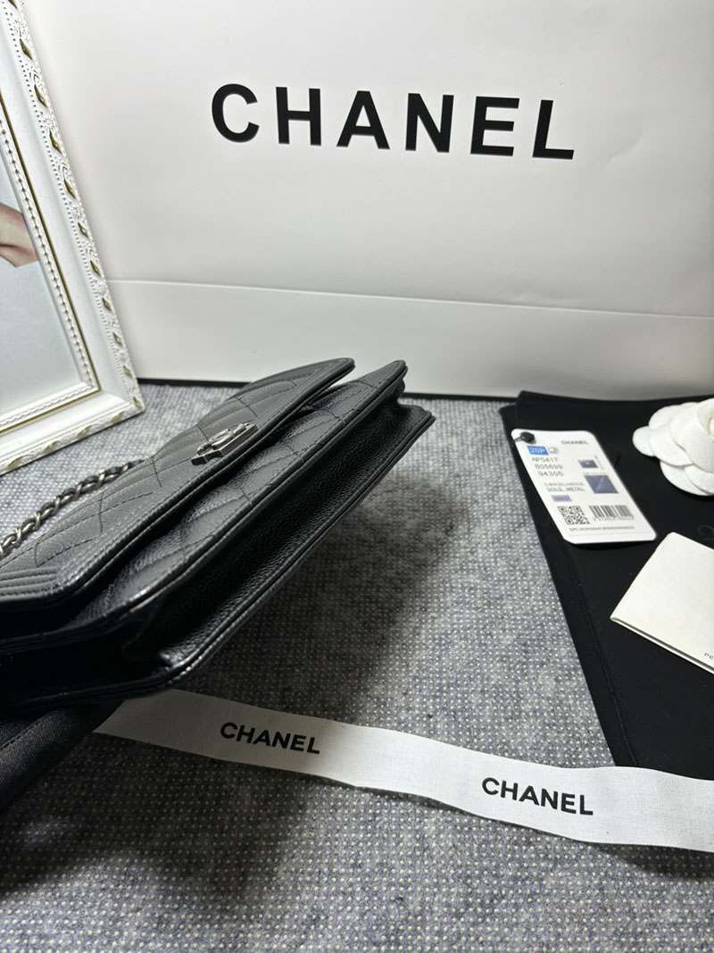 最高級シャネルスーパーコピー シャネルバッグコピー シャネル チェーンウォレット 定価 ボーイシャネル 黒 (ブラック) A48654 キャビアスキン シルバー金具 2410922 - 画像 (5)