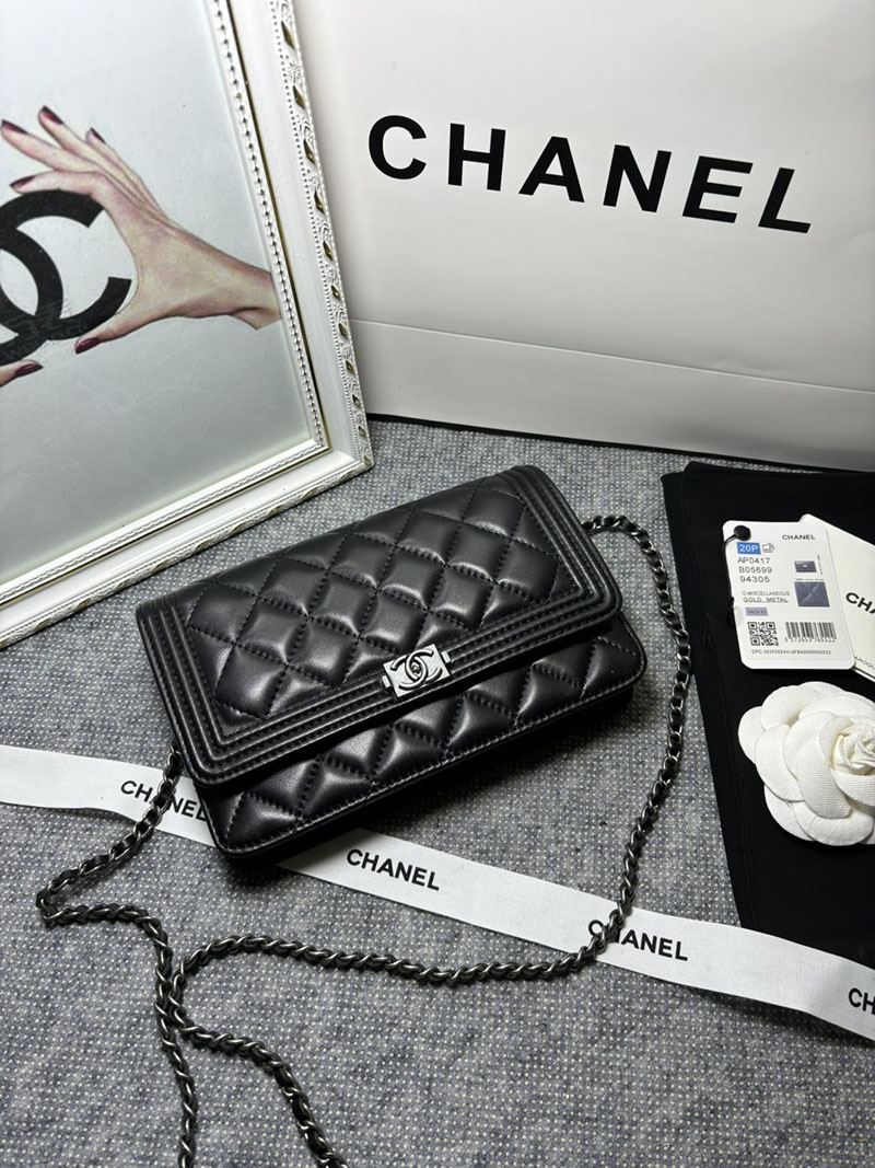 最高級シャネルスーパーコピー シャネルバッグコピー シャネル チェーンウォレット 定価 ボーイシャネル 黒 (ブラック) A48654 カーフスキン シルバー金具 2410924 - 画像 (8)