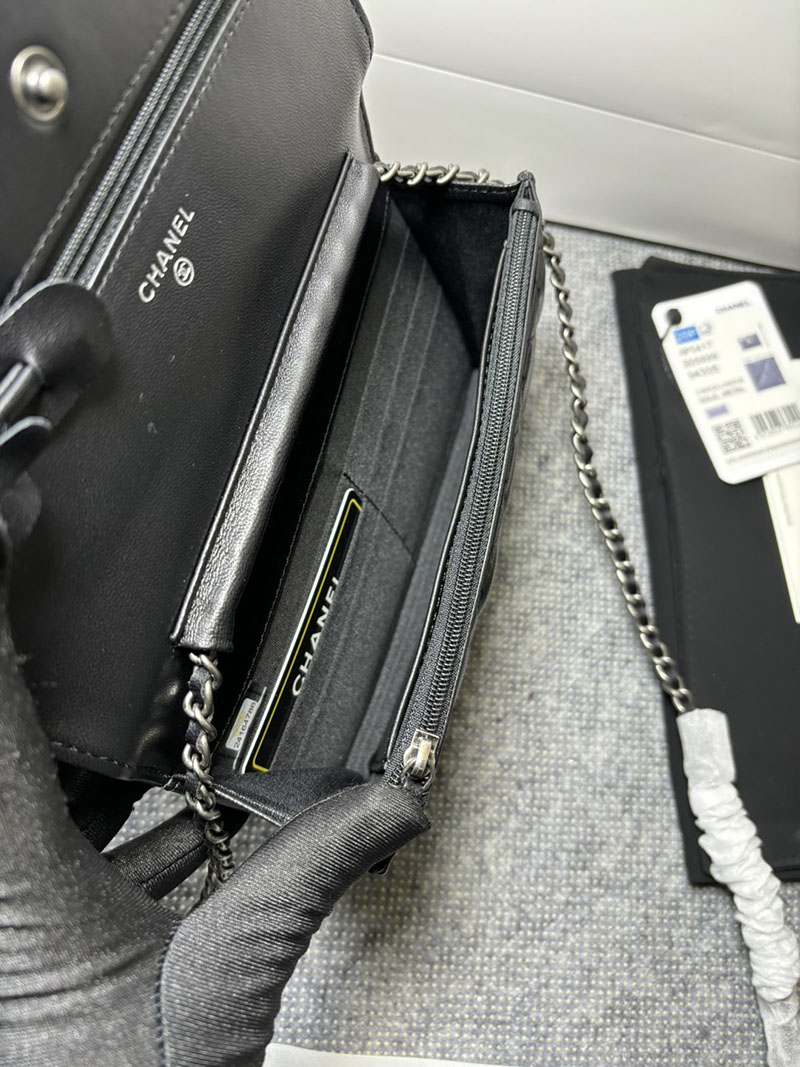 最高級シャネルスーパーコピー シャネルバッグコピー シャネル チェーンウォレット 定価 ボーイシャネル 黒 (ブラック) A48654 カーフスキン シルバー金具 2410924 - 画像 (2)