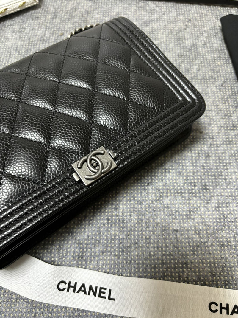 最高級シャネルスーパーコピー シャネルバッグコピー シャネル チェーンウォレット 定価 ボーイシャネル 黒 (ブラック) AP1117 キャビアスキン シルバー金具 2410925 - 画像 (6)