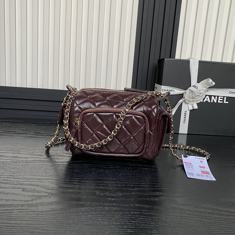 最高級シャネルスーパーコピー シャネルバッグコピー シャネル シャイニーラムスキン カメラバッグ 定価 ワインレッド AS5220 カーフスキン シャンパンゴールド金具 2410931 - 画像 (9)