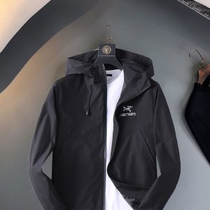 アークテリクス ジャケット 人気