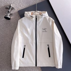 アークテリクス 人気ジャケット