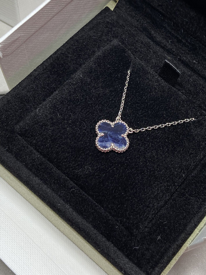 ヴァンクリーフ ネックレス 人気色 VAN CLEEF & ARPELS ヴィンテージ アルハンブラ ペンダント VCARD34900 ブルー 2025新作 2514024 - 画像 (3)