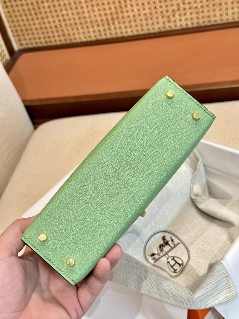 エルメスケリーバッグ ケリーミニ2 定価 ケリーミニ 20 外縫い ヴェールクリケット シェブルミゾル ゴールド金具 2412078 - 画像 (11)