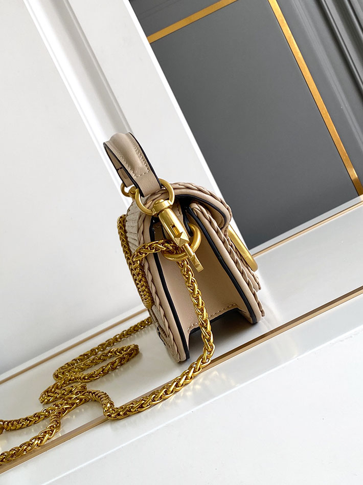 N品 ヴァレンティノ バッグ 人気 VALENTINO ショルダーバッグ レディース 斜めがけ 軽い ブランド 2412214 ダヴグレー ゴールド金具 - 画像 (8)
