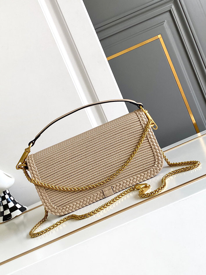 N品 ヴァレンティノ バッグ 人気 VALENTINO ショルダーバッグ レディース 斜めがけ 軽い ブランド 2412215 ダヴグレー ゴールド金具 - 画像 (7)