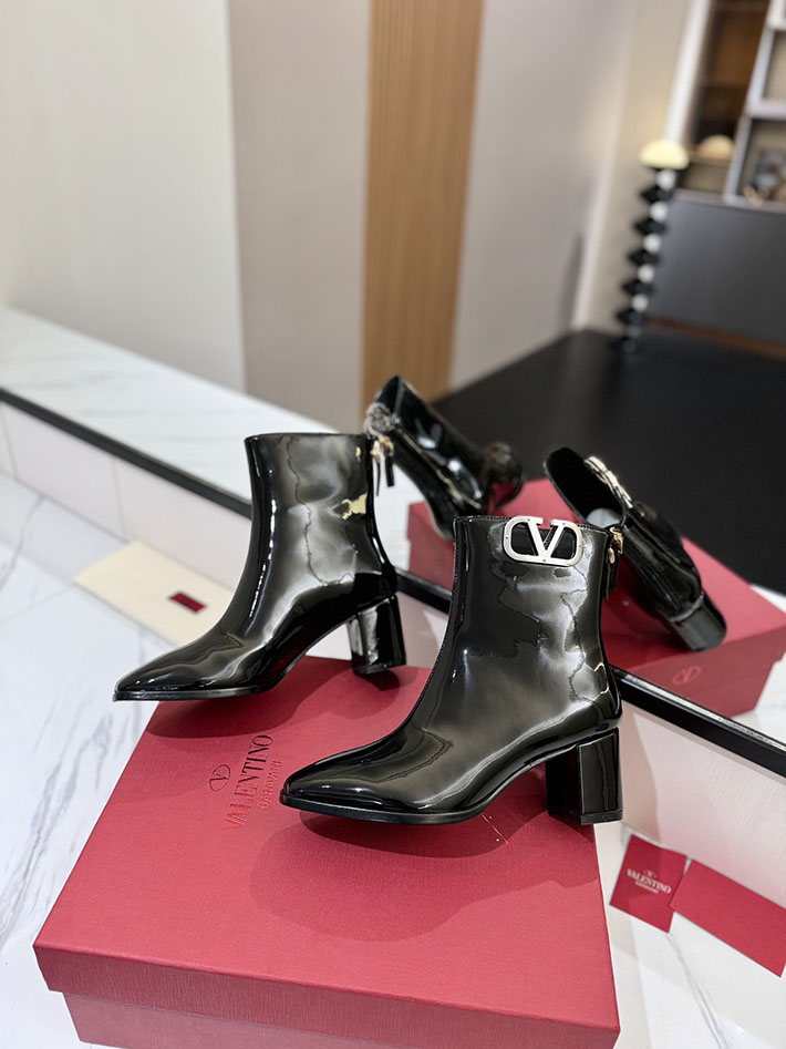 最高級ヴァレンティノスーパーコピー靴 ヴァレンティノブーツコピー VALENTINO ミドルブーツ レディース 歩きやすい 2412303 ブラック - 画像 (6)