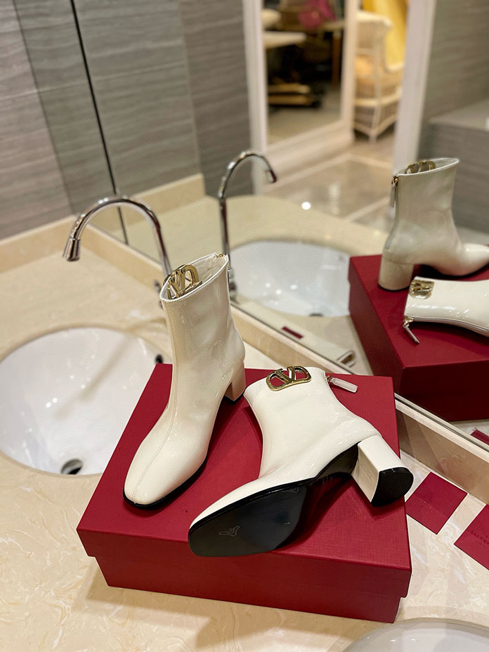 最高級ヴァレンティノスーパーコピー靴 ヴァレンティノブーツコピー VALENTINO ミドルブーツ レディース 歩きやすい 2412304 ホワイト - 画像 (6)