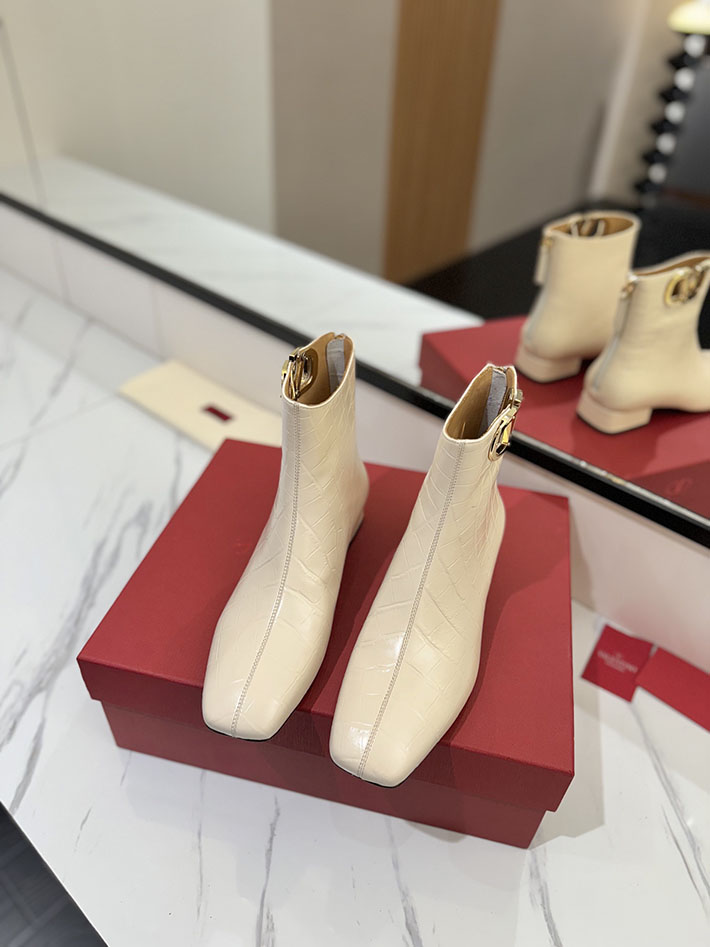 最高級ヴァレンティノスーパーコピー靴 ヴァレンティノブーツコピー VALENTINO ミドルブーツ レディース 歩きやすい 2412306 ホワイト - 画像 (8)