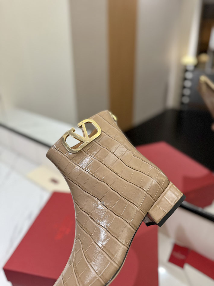 最高級ヴァレンティノスーパーコピー靴 ヴァレンティノブーツコピー VALENTINO ミドルブーツ レディース 歩きやすい 2412307 ブラウン - 画像 (5)
