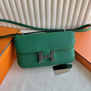 ブランドバッグ アウトレット