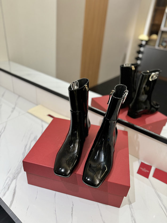 最高級ヴァレンティノスーパーコピー靴 ヴァレンティノブーツコピー VALENTINO ミドルブーツ レディース 歩きやすい 2412308 ブラック - 画像 (8)