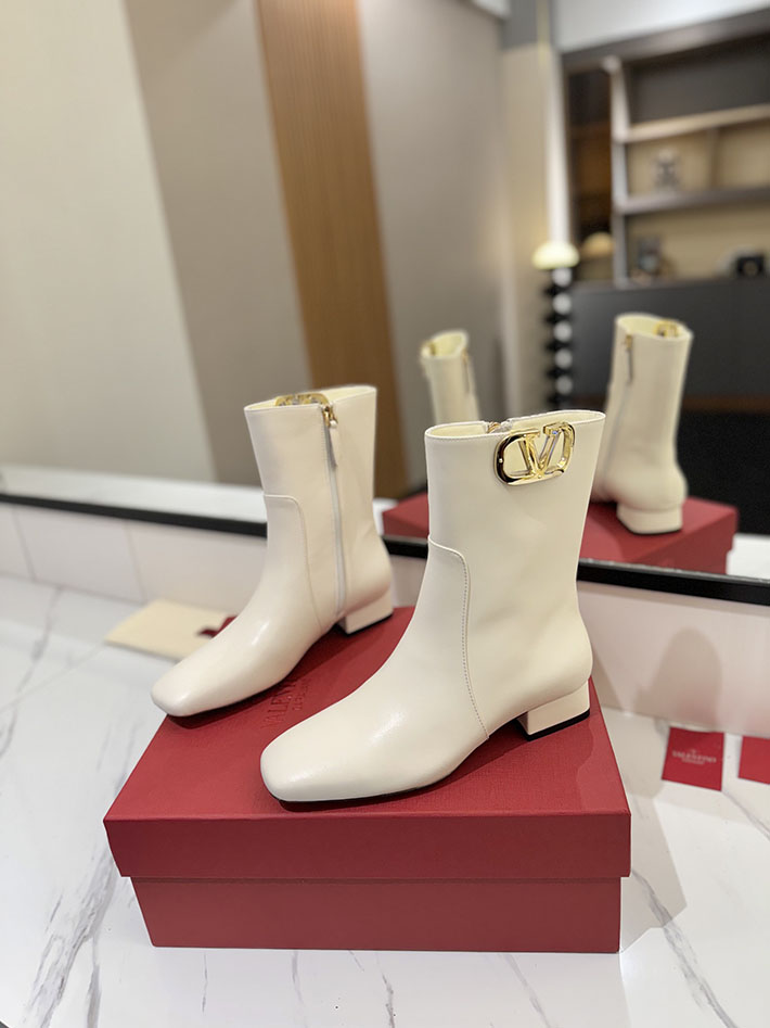 最高級ヴァレンティノスーパーコピー靴 ヴァレンティノブーツコピー VALENTINO ミドルブーツ レディース 歩きやすい 2412311 ホワイト - 画像 (9)