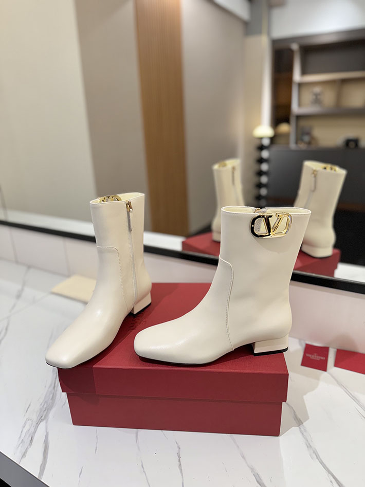 最高級ヴァレンティノスーパーコピー靴 ヴァレンティノブーツコピー VALENTINO ミドルブーツ レディース 歩きやすい 2412311 ホワイト - 画像 (5)