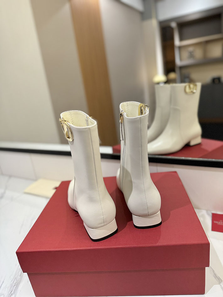最高級ヴァレンティノスーパーコピー靴 ヴァレンティノブーツコピー VALENTINO ミドルブーツ レディース 歩きやすい 2412311 ホワイト - 画像 (2)