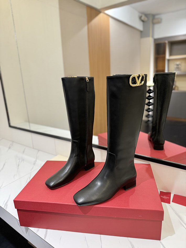 最高級ヴァレンティノスーパーコピー靴 ヴァレンティノブーツコピー VALENTINO ロングブーツ 流行り 2025 2412314 ブラック - 画像 (9)