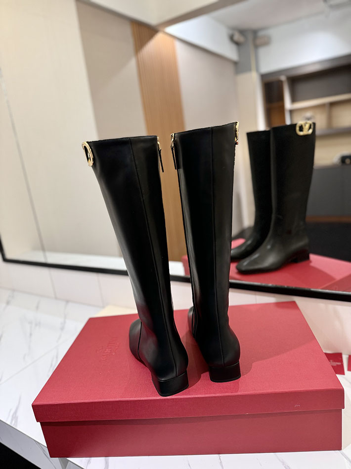 最高級ヴァレンティノスーパーコピー靴 ヴァレンティノブーツコピー VALENTINO ロングブーツ 流行り 2025 2412314 ブラック - 画像 (3)