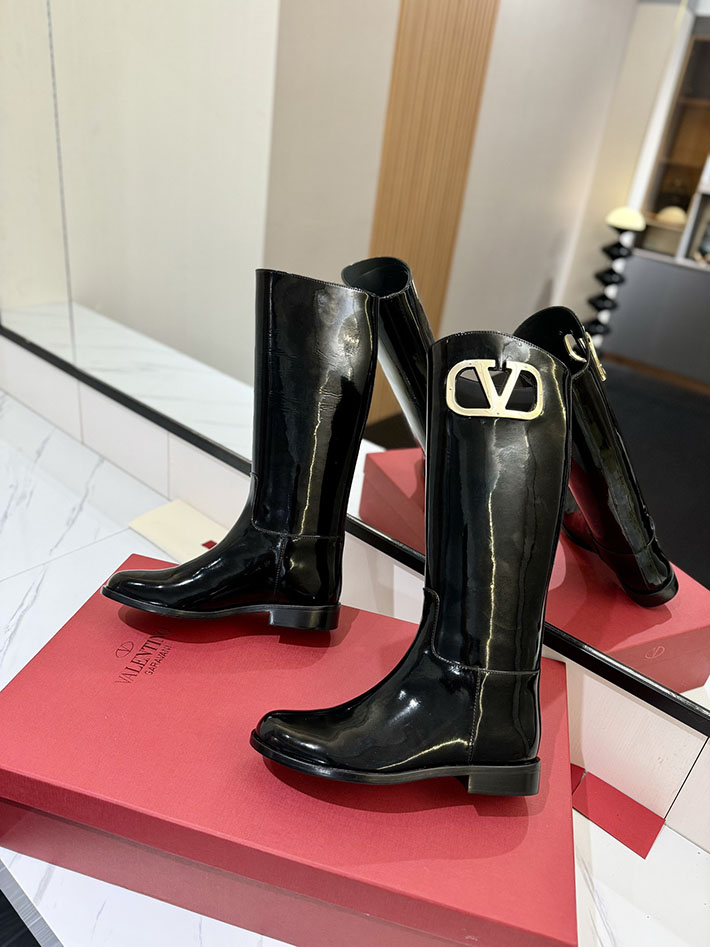最高級ヴァレンティノスーパーコピー靴 ヴァレンティノブーツコピー VALENTINO 2024 ブーツを買うなら 40代 2025 2412316 ブラック - 画像 (6)