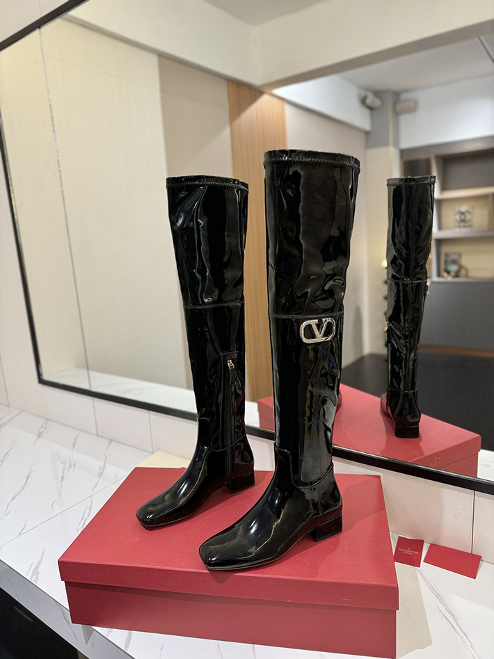 最高級ヴァレンティノスーパーコピー靴 ヴァレンティノブーツコピー VALENTINO レディース 今年 ブーツを 買う なら 2025 2412317 ブラック - 画像 (9)