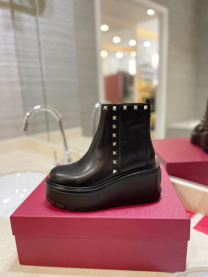最高級ヴァレンティノスーパーコピー靴 ヴァレンティノブーツコピー VALENTINO サイドゴアブーツ レディース 歩きやすい 2412422 ブラック - 画像 (7)