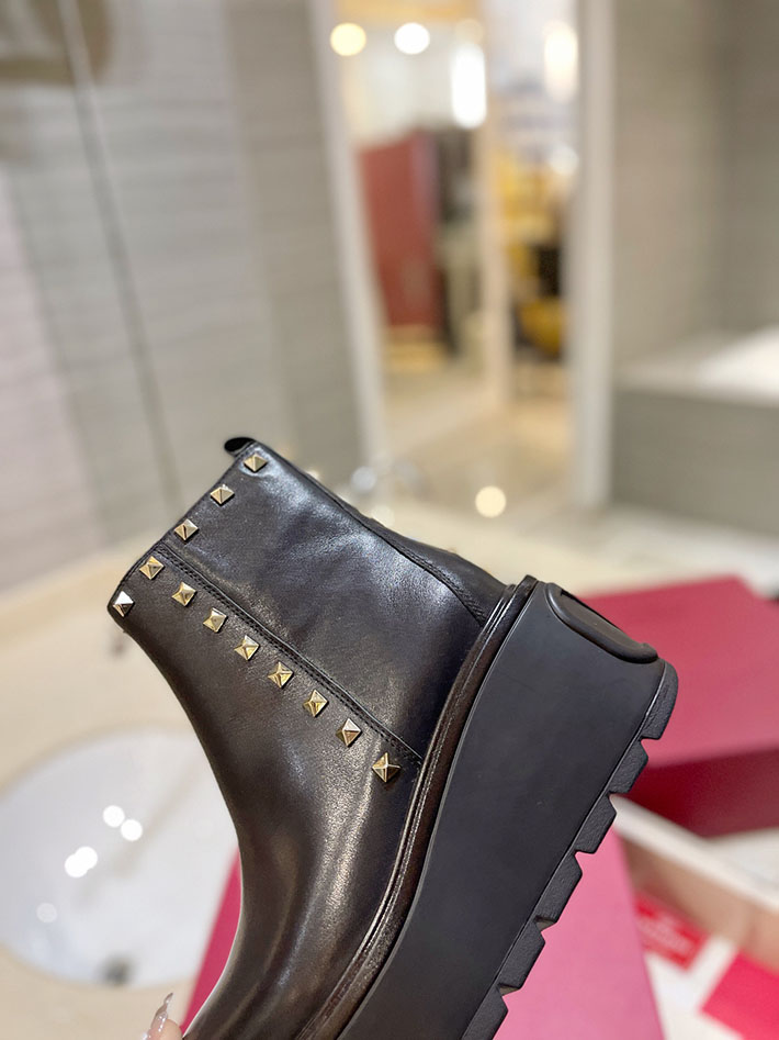 最高級ヴァレンティノスーパーコピー靴 ヴァレンティノブーツコピー VALENTINO サイドゴアブーツ レディース 歩きやすい 2412422 ブラック - 画像 (4)