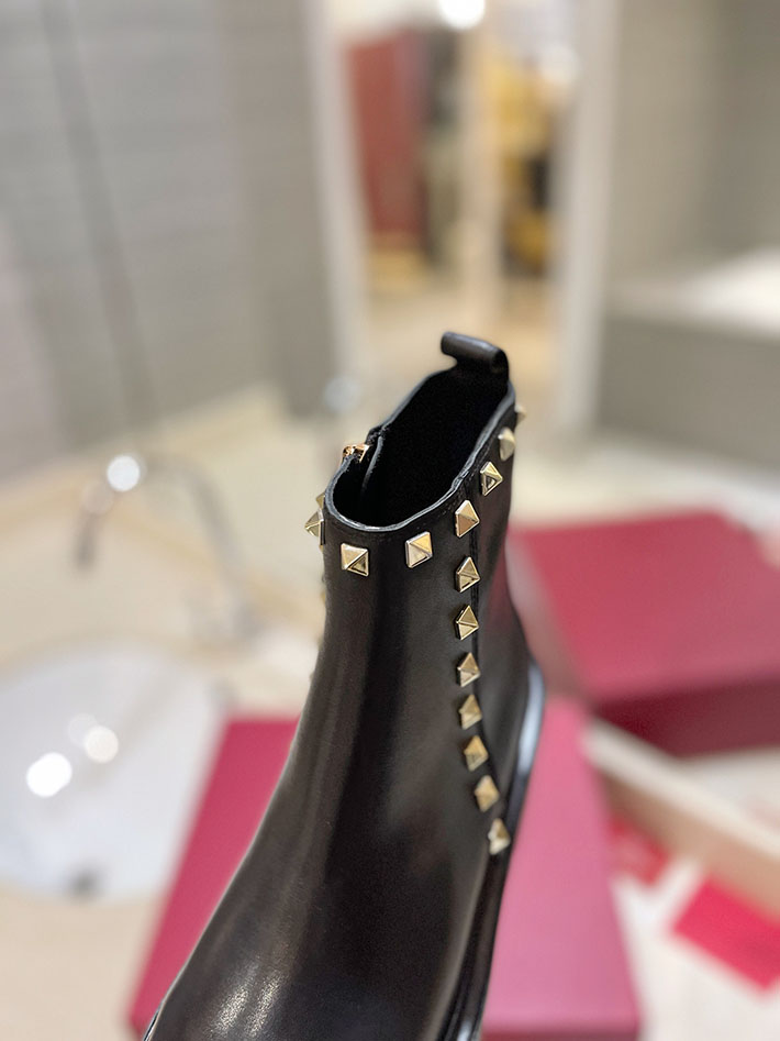 最高級ヴァレンティノスーパーコピー靴 ヴァレンティノブーツコピー VALENTINO サイドゴアブーツ レディース 歩きやすい 2412422 ブラック - 画像 (3)