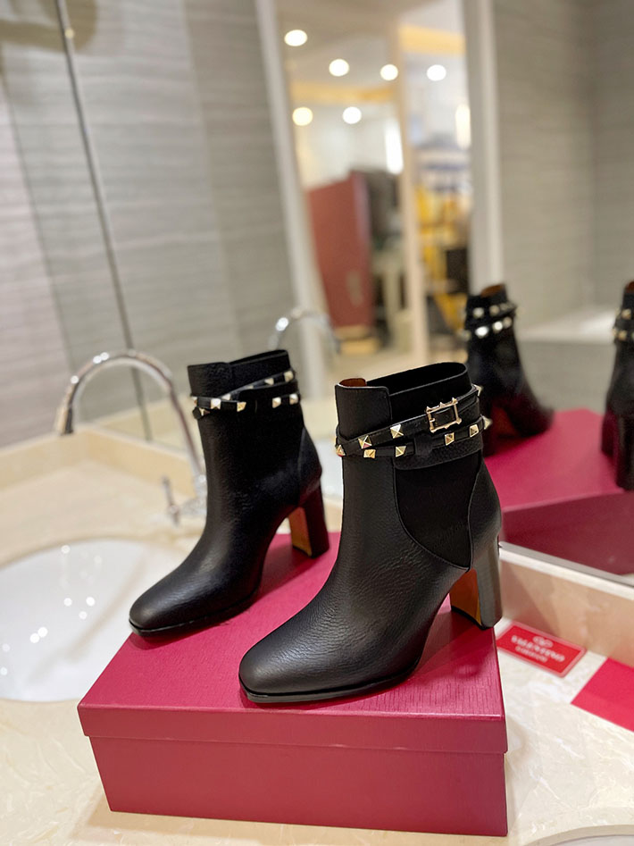 最高級ヴァレンティノスーパーコピー靴 ヴァレンティノブーツコピー VALENTINO エンジニアブーツ レディース ブランド 2412424 ブラック - 画像 (9)