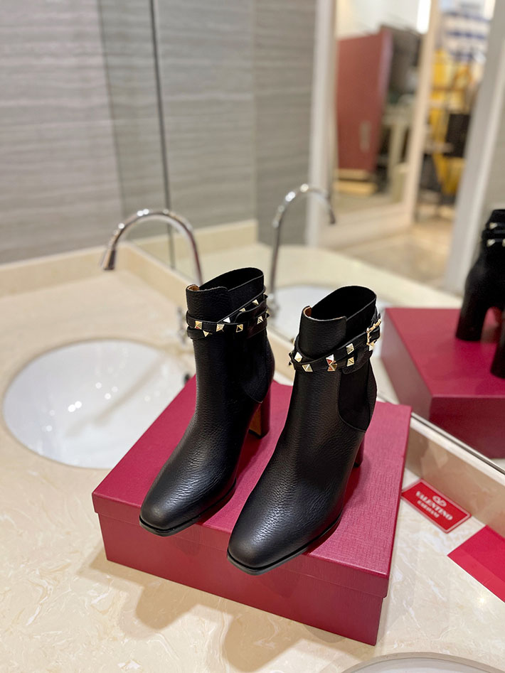 最高級ヴァレンティノスーパーコピー靴 ヴァレンティノブーツコピー VALENTINO エンジニアブーツ レディース ブランド 2412424 ブラック - 画像 (8)