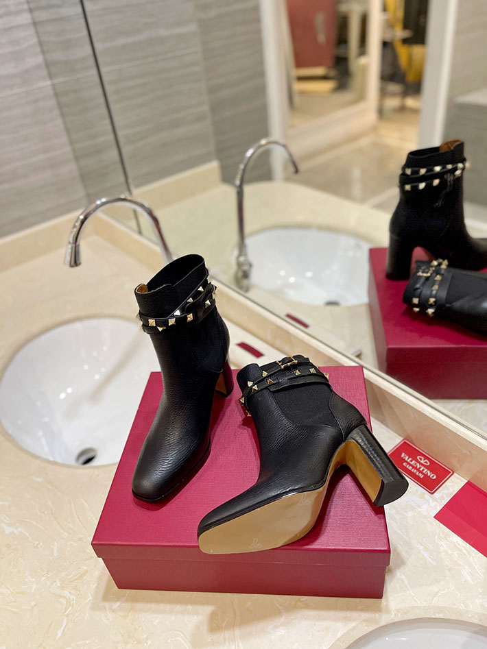 最高級ヴァレンティノスーパーコピー靴 ヴァレンティノブーツコピー VALENTINO エンジニアブーツ レディース ブランド 2412424 ブラック - 画像 (6)