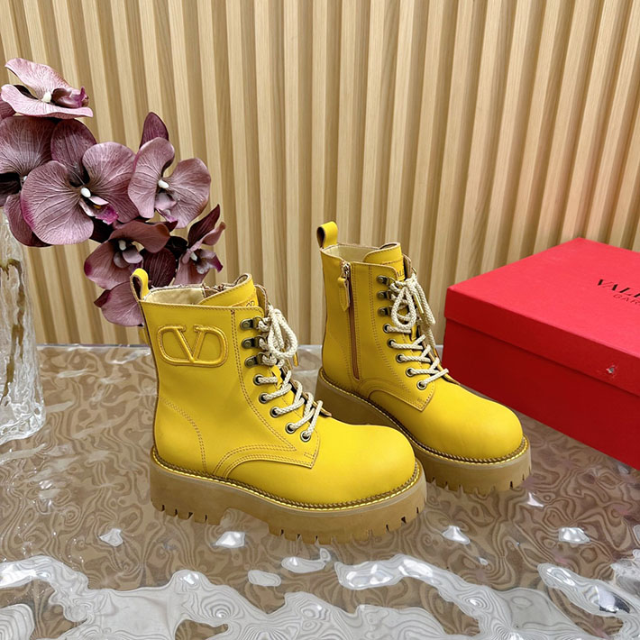 最高級ヴァレンティノスーパーコピー靴 ヴァレンティノブーツコピー VALENTINO レースアップブーツ 歩きやすい 2412428 イエロー - 画像 (3)