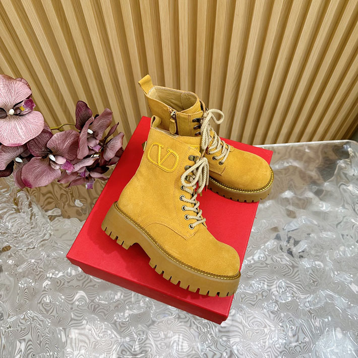 最高級ヴァレンティノスーパーコピー靴 ヴァレンティノブーツコピー VALENTINO 編み上げブーツ レディース 歩きやすい 2412430 ベージュ - 画像 (9)