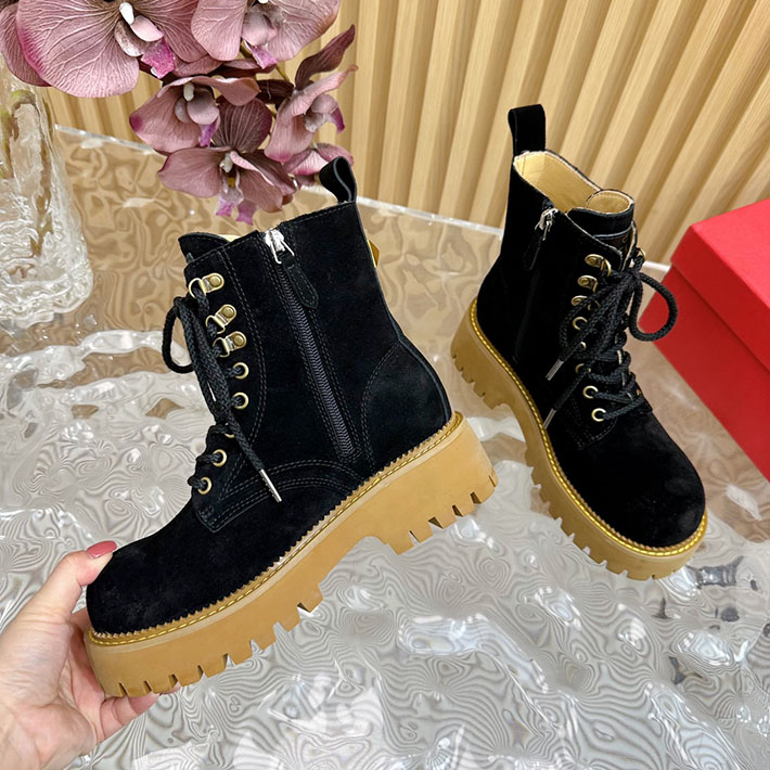 最高級ヴァレンティノスーパーコピー靴 ヴァレンティノブーツコピー VALENTINO 編み上げブーツ レディース 歩きやすい 2412431 ブラック - 画像 (4)