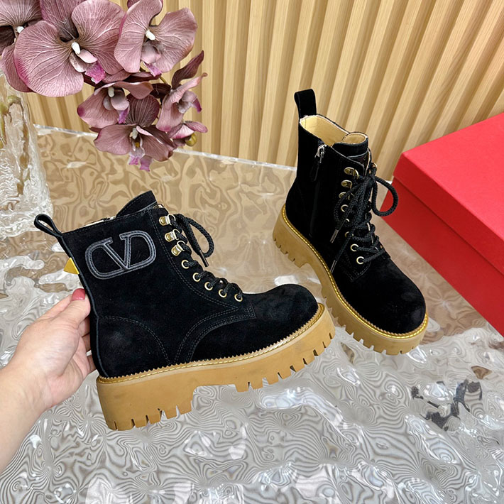 最高級ヴァレンティノスーパーコピー靴 ヴァレンティノブーツコピー VALENTINO 編み上げブーツ レディース 歩きやすい 2412431 ブラック - 画像 (2)