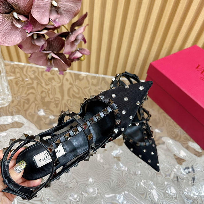 最高級ヴァレンティノスーパーコピー靴 ヴァレンティノサンダルコピー VALENTINO レディース サンダル 人気ブランド 2412433 ブラック - 画像 (2)
