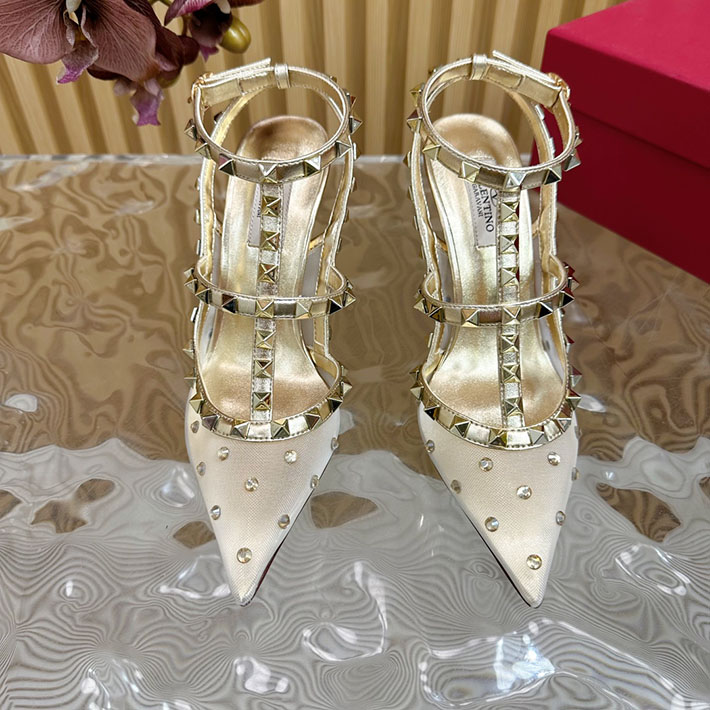 最高級ヴァレンティノスーパーコピー靴 ヴァレンティノサンダルコピー VALENTINO レディース サンダル 人気ブランド 2412434 ゴールド - 画像 (5)