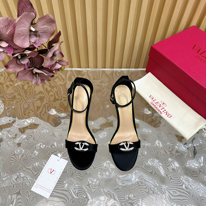 最高級ヴァレンティノスーパーコピー靴 ヴァレンティノサンダルコピー VALENTINO ローヒール レディース サンダル 2412439 ブラック - 画像 (6)