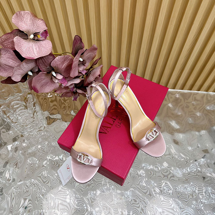 最高級ヴァレンティノスーパーコピー靴 ヴァレンティノサンダルコピー VALENTINO ローヒール レディース サンダル 2412440 ピンク - 画像 (7)
