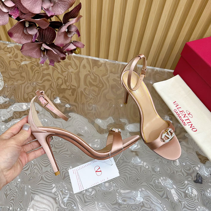 最高級ヴァレンティノスーパーコピー靴 ヴァレンティノサンダルコピー VALENTINO ローヒール レディース サンダル 2412442 ピンク - 画像 (4)