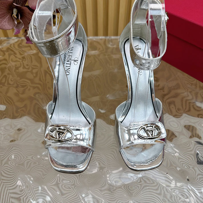 最高級ヴァレンティノスーパーコピー靴 ヴァレンティノサンダルコピー VALENTINO ローヒール レディース サンダル 2412443 シルバー - 画像 (6)
